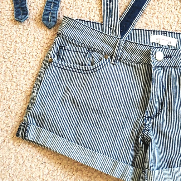Versatile! Blue Denim Shorts with Suspenders - Two Pairs - Wear With or Without! - Picture 3 of 15